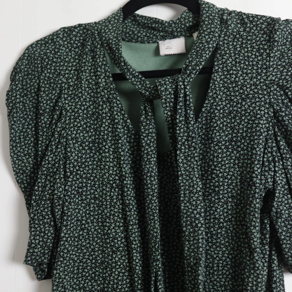 Anthropologie Postmark Retro Green Black Stretchy Floral Neck Tie Blouse - Picture 2 of 6